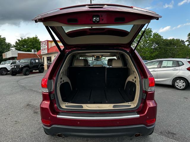 Photo of 2014 Deep Cherry Red Crystal Pearlcoat Jeep Grand Cherokee