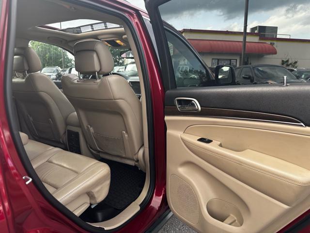 Photo of 2014 Deep Cherry Red Crystal Pearlcoat Jeep Grand Cherokee