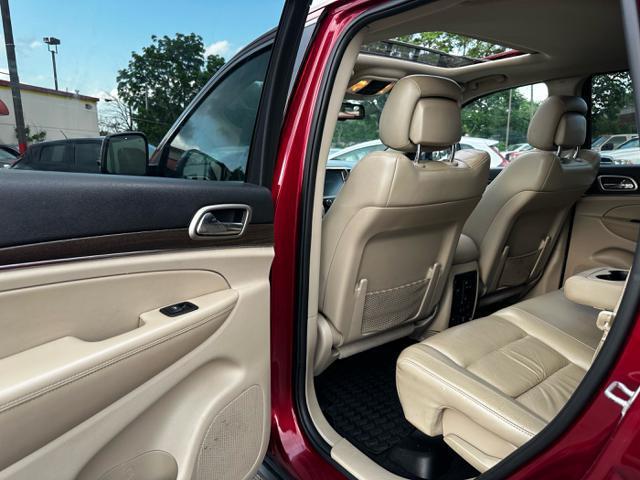 Photo of 2014 Deep Cherry Red Crystal Pearlcoat Jeep Grand Cherokee