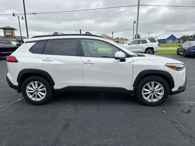 Photo of 2022 Wind Chill Pearl Toyota Corolla Cross