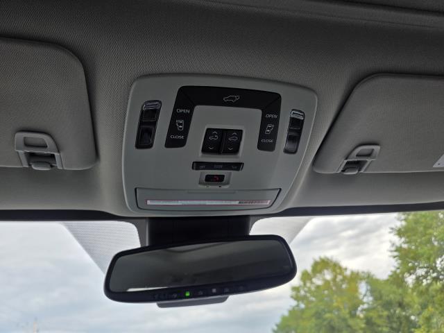 Photo of 2022 Ruby Flare Pearl Toyota Sienna
