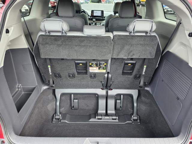 Photo of 2022 Ruby Flare Pearl Toyota Sienna
