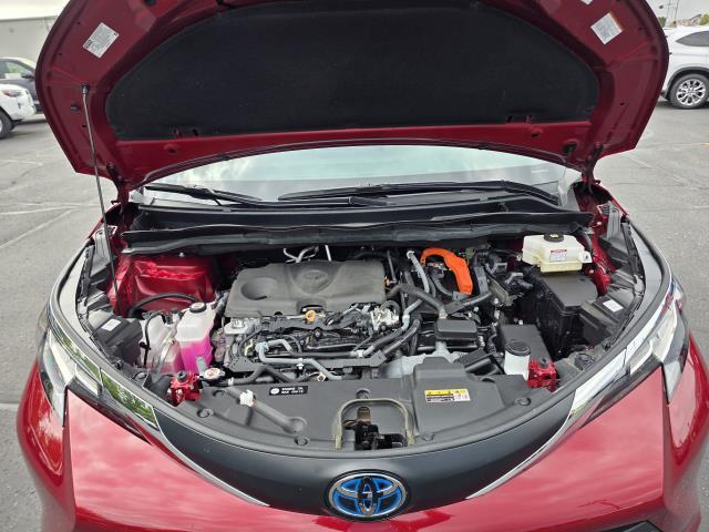 Photo of 2022 Ruby Flare Pearl Toyota Sienna