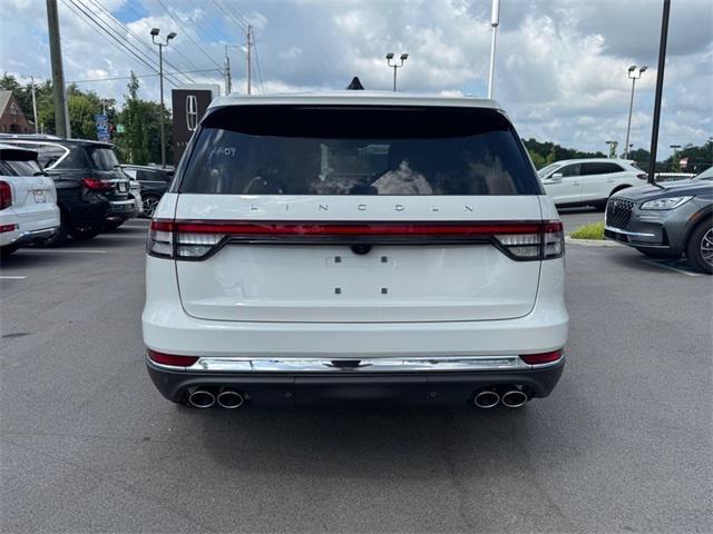 Photo of 2025 White Lincoln Aviator
