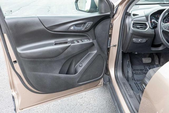 Photo of 2018 Sandy Ridge Metallic Chevrolet Equinox