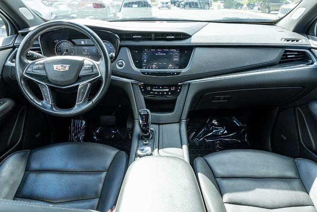 Photo of 2023 Stellar Black Metallic Cadillac XT5