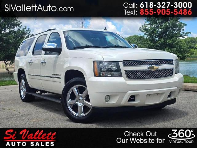 Photo of 2011 White Chevrolet Suburban