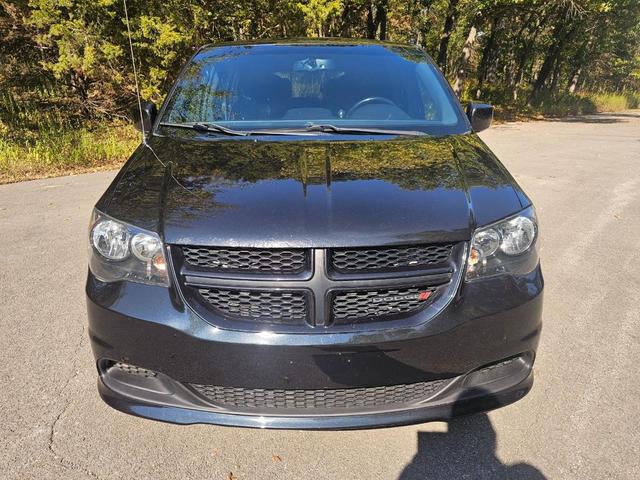 Photo of 2018 Black Dodge Grand Caravan