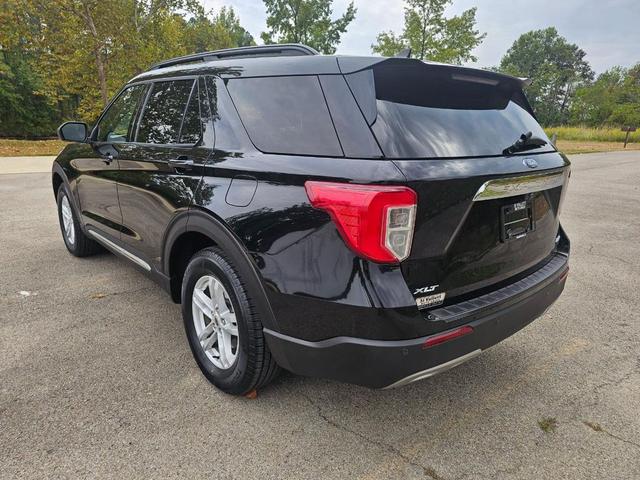 Photo of 2021 Agate Black Metallic Ford Explorer