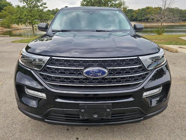 Photo of 2021 Agate Black Metallic Ford Explorer