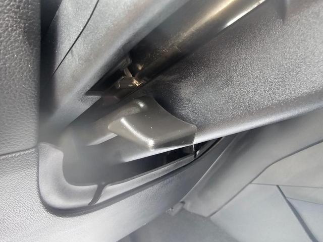 Photo of 2021 Agate Black Metallic Ford Explorer