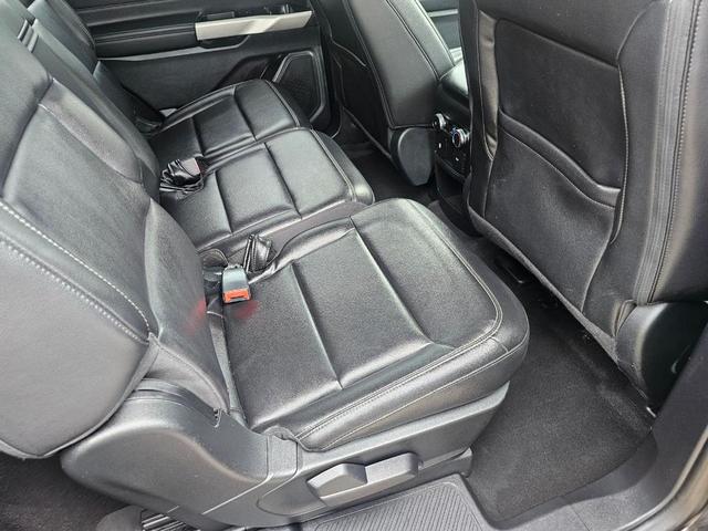 Photo of 2021 Agate Black Metallic Ford Explorer