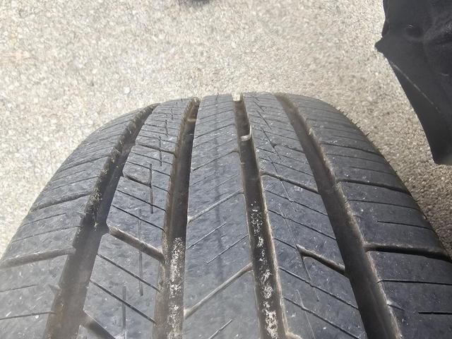 Photo of 2021 Agate Black Metallic Ford Explorer