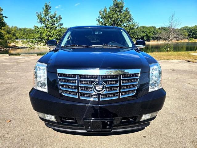 Photo of 2009 Black Cadillac Escalade