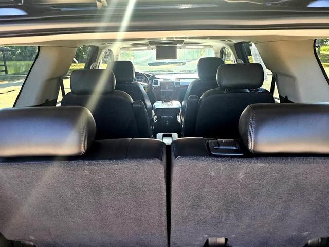 Photo of 2009 Black Cadillac Escalade