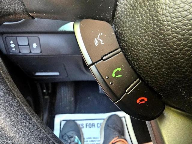 Photo of 2015 White Kia Soul