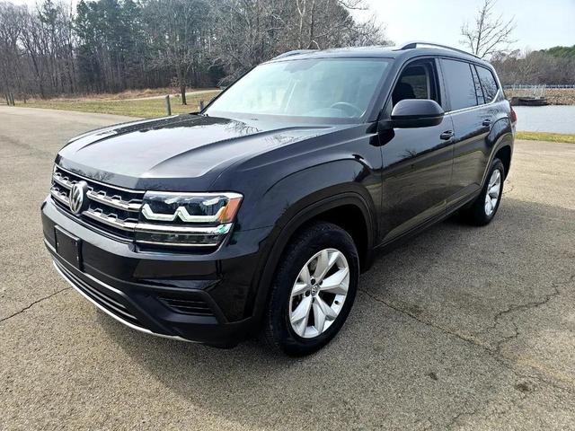 Photo of 2019 Deep Black Pearl Volkswagen Atlas