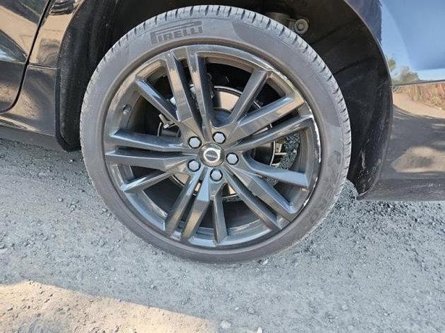 Photo of 2022 Onyx Black Metallic Volvo S60