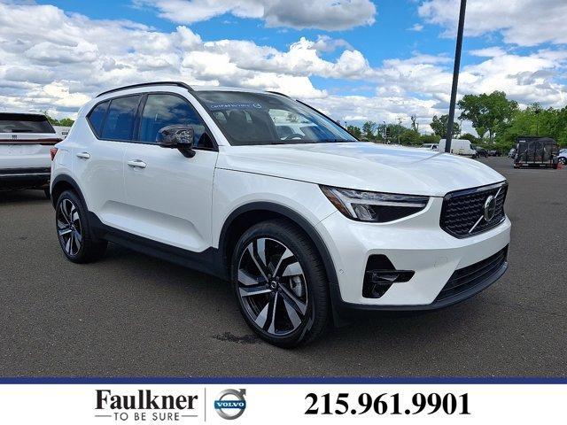 2023 Volvo XC40