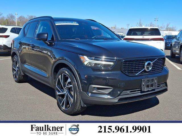 2022 Volvo XC40