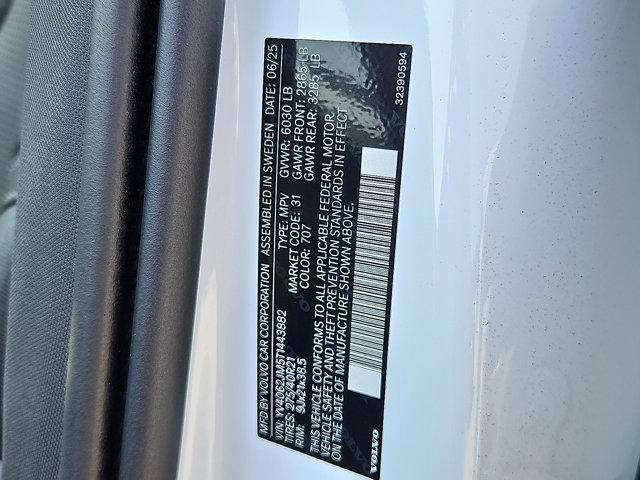 Photo of 2026 Crystal White Pearl Volvo XC90