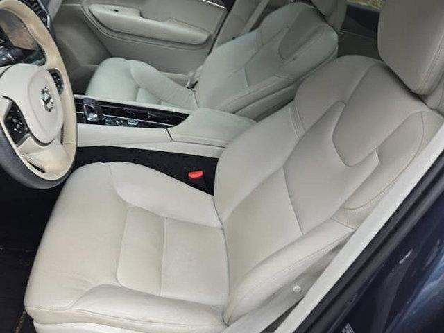 Photo of 2023 Denim Blue Metallic Volvo XC90