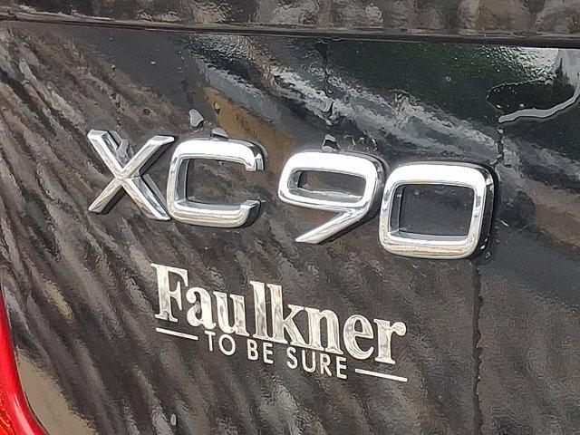 Photo of 2022 Onyx Black Metallic Volvo XC90