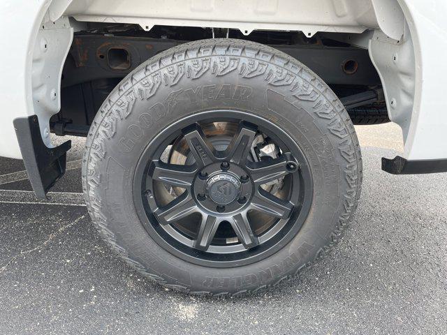 Photo of 2022 Summit White Chevrolet Silverado 1500