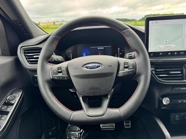 Photo of 2023 Black Ford Escape