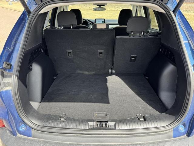 Photo of 2022 Atlas Blue Metallic Ford Escape