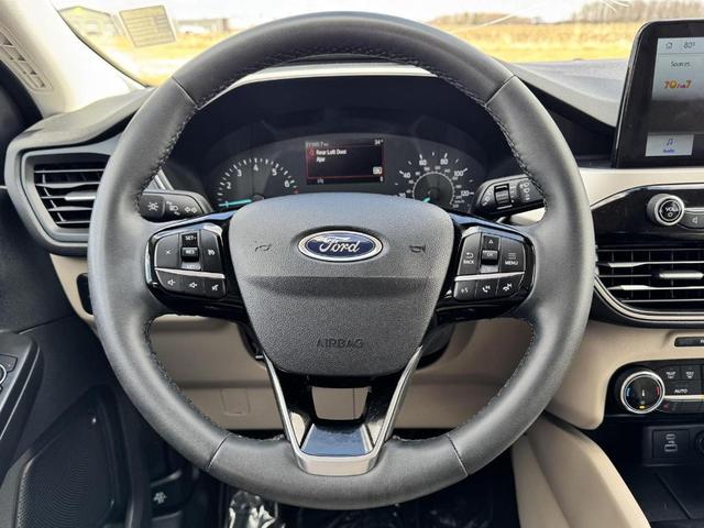 Photo of 2022 Atlas Blue Metallic Ford Escape