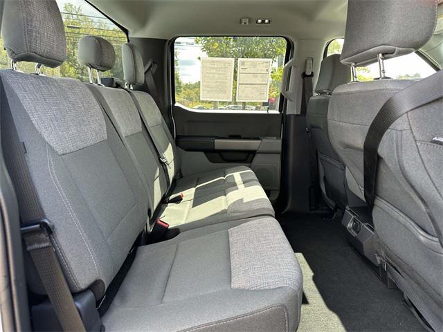 Photo of 2025 Oxford White Ford F-250