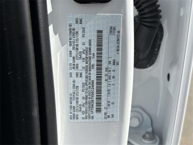 Photo of 2025 Oxford White Ford F-250