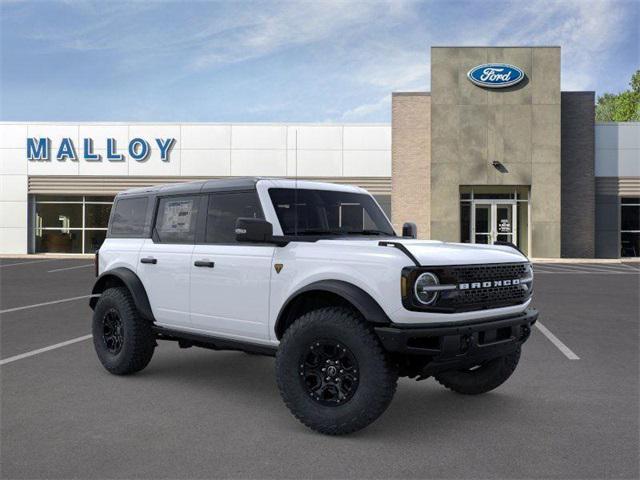 Photo of 2025 Oxford White Ford Bronco