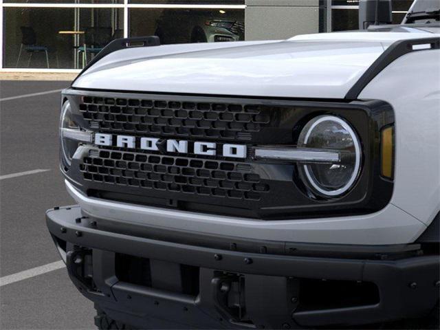 Photo of 2025 Oxford White Ford Bronco