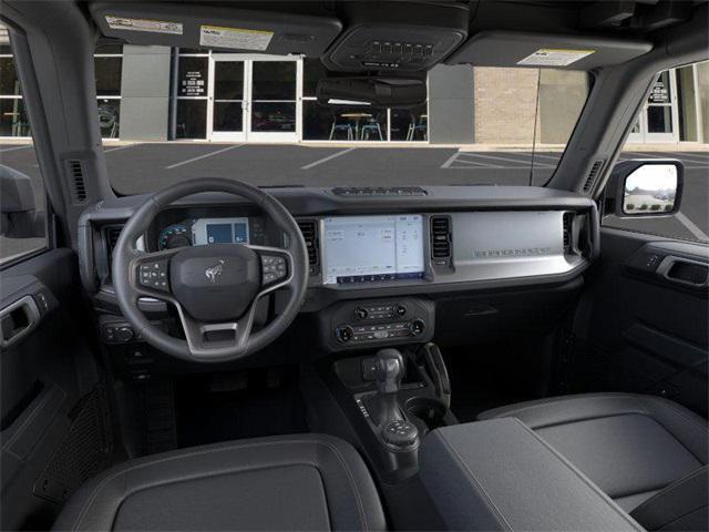 Photo of 2025 Oxford White Ford Bronco