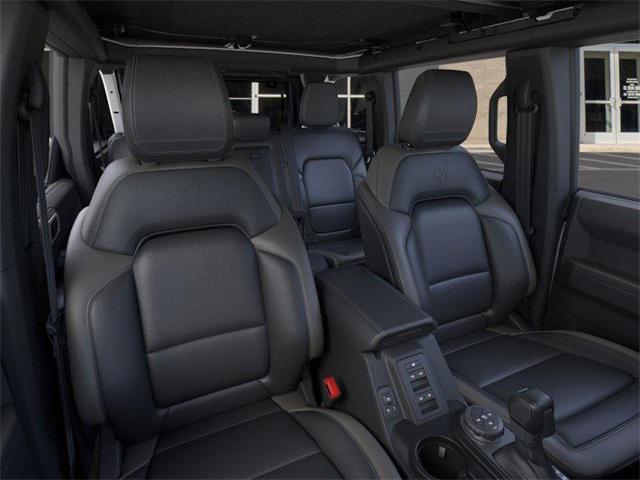 Photo of 2025 Oxford White Ford Bronco