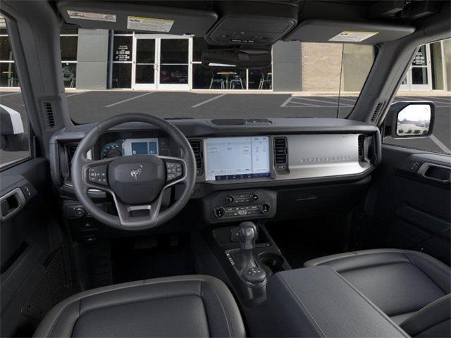 Photo of 2025 Oxford White Ford Bronco