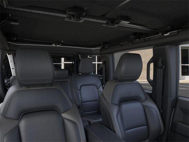 Photo of 2025 Oxford White Ford Bronco