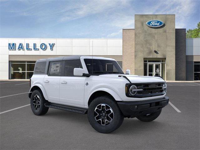 Photo of 2025 Oxford White Ford Bronco