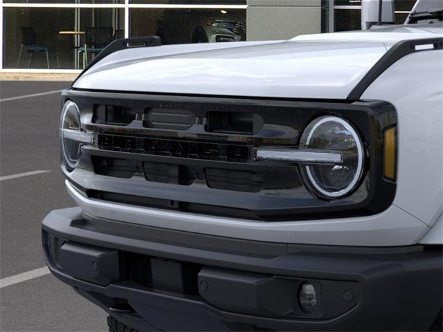 Photo of 2025 Oxford White Ford Bronco
