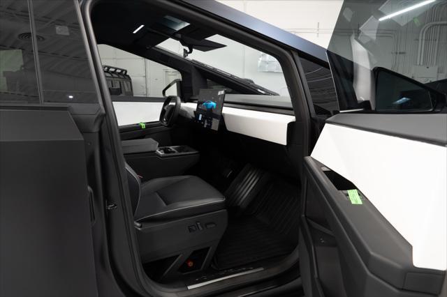 Photo of 2024 Stainless Steel Tesla Cybertruck