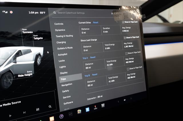 Photo of 2024 Stainless Steel Tesla Cybertruck