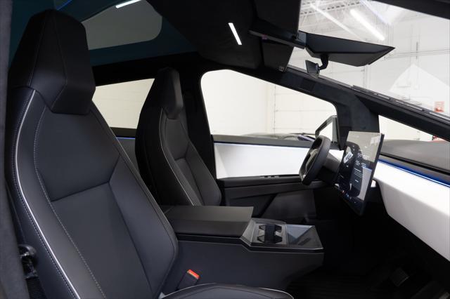 Photo of 2024 Stainless Steel Tesla Cybertruck