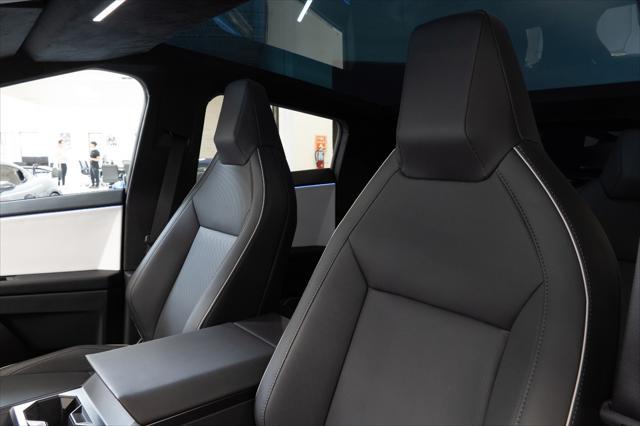 Photo of 2024 Stainless Steel Tesla Cybertruck