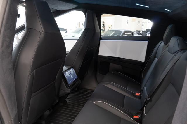 Photo of 2024 Stainless Steel Tesla Cybertruck