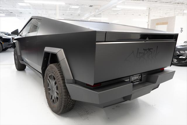 Photo of 2024 Stainless Steel Tesla Cybertruck
