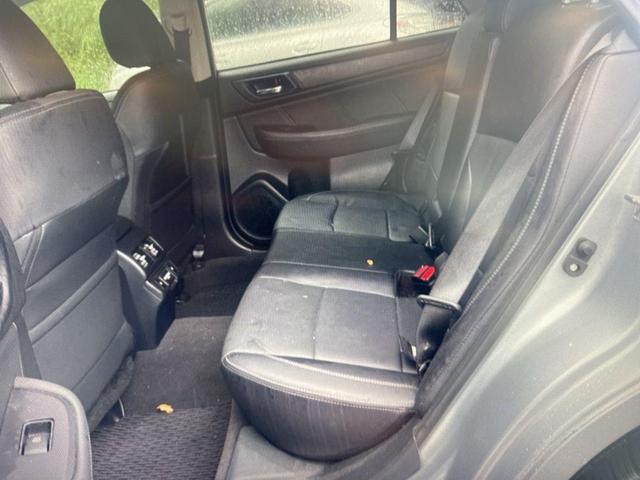 Photo of 2018 Ice Silver Metallic Subaru Outback