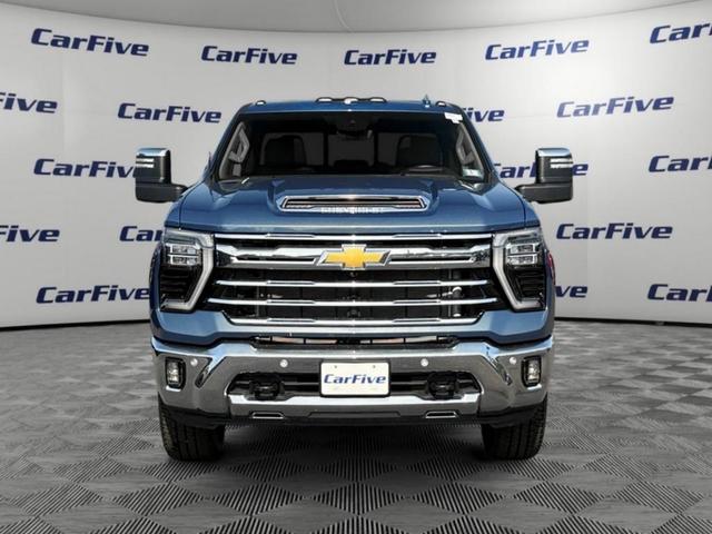 Photo of 2024 Lakeshore Blue Metallic Chevrolet Silverado 2500