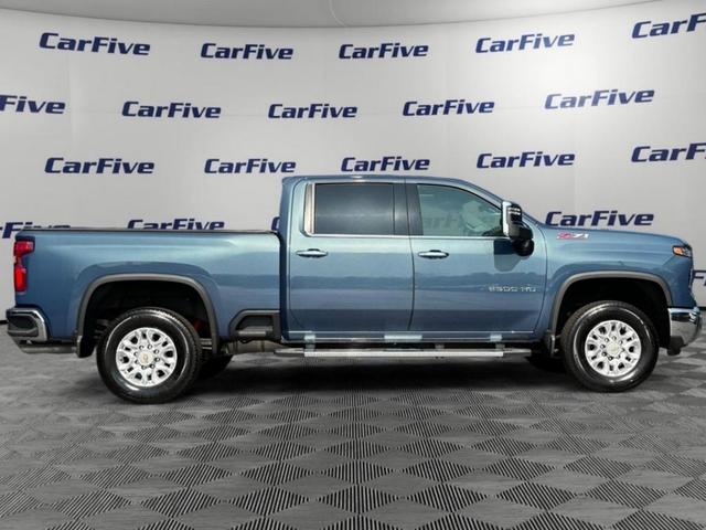 Photo of 2024 Lakeshore Blue Metallic Chevrolet Silverado 2500